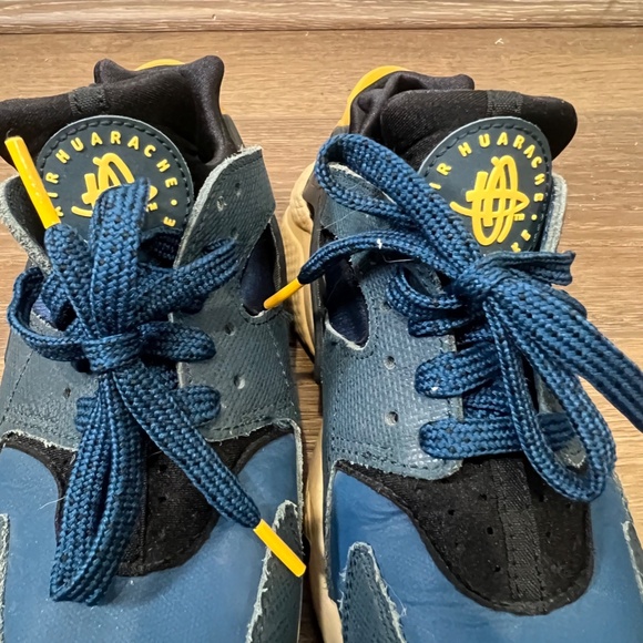 Nike Mens Huarache Premium Armory Navy University GOld - Picture 5 of 10